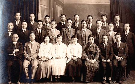 �����������а����� ������